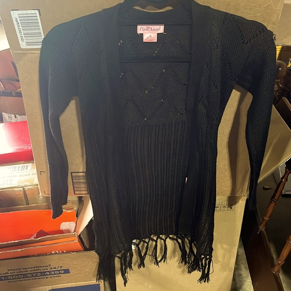 Black very lite sweater